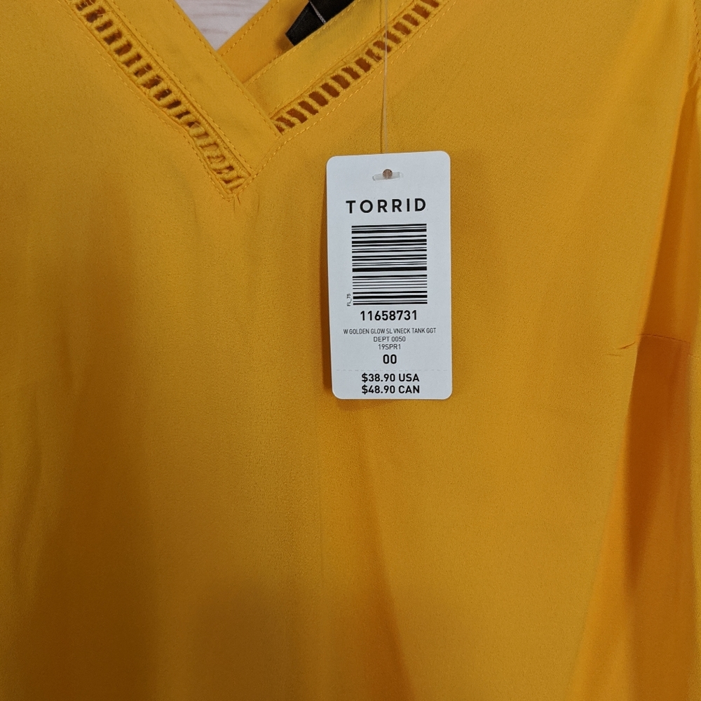 🎉 SALE 🎉HP🎉 Torrid Golden Yellow Eyelet Georgette Tank - Picture 6 of 10